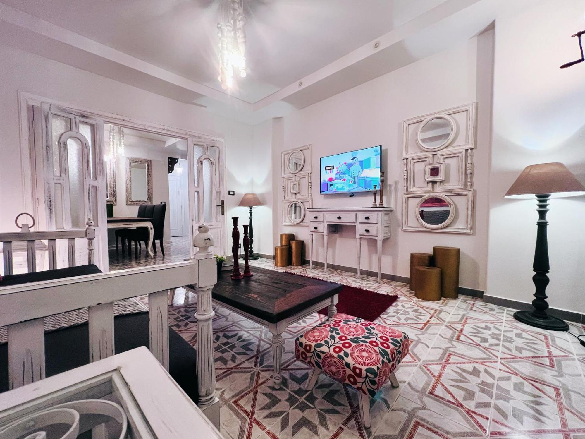Ma Maison Gleem, Alexandria Luaran gambar