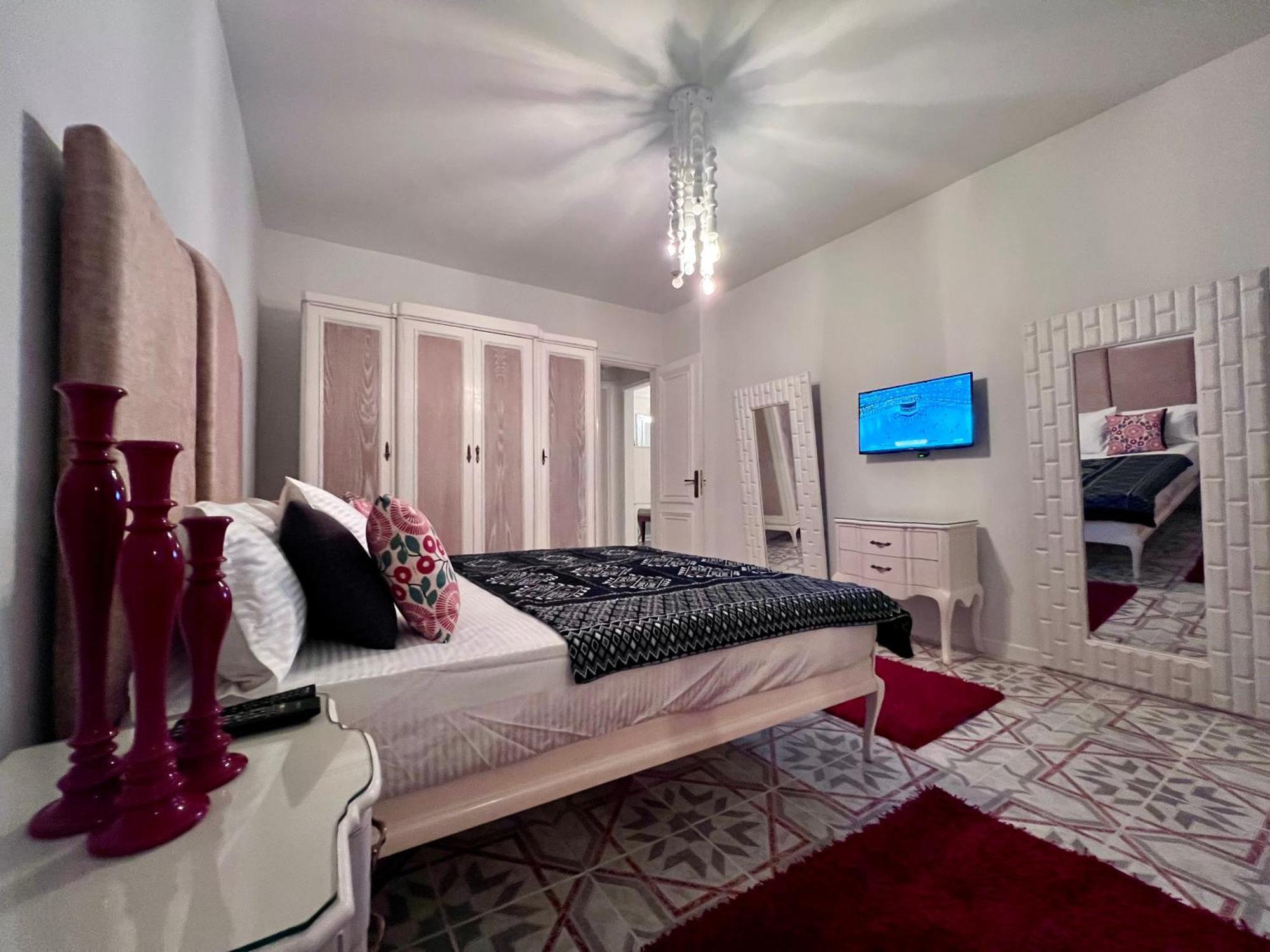 Ma Maison Gleem, Alexandria Luaran gambar